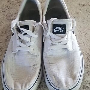 Used Nike Sbs